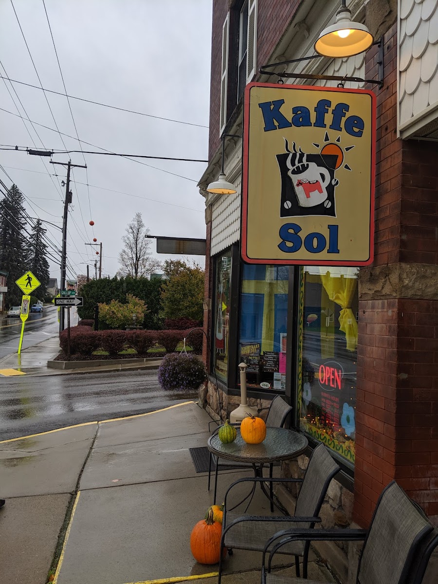 Jewett’S Kaffe Sol